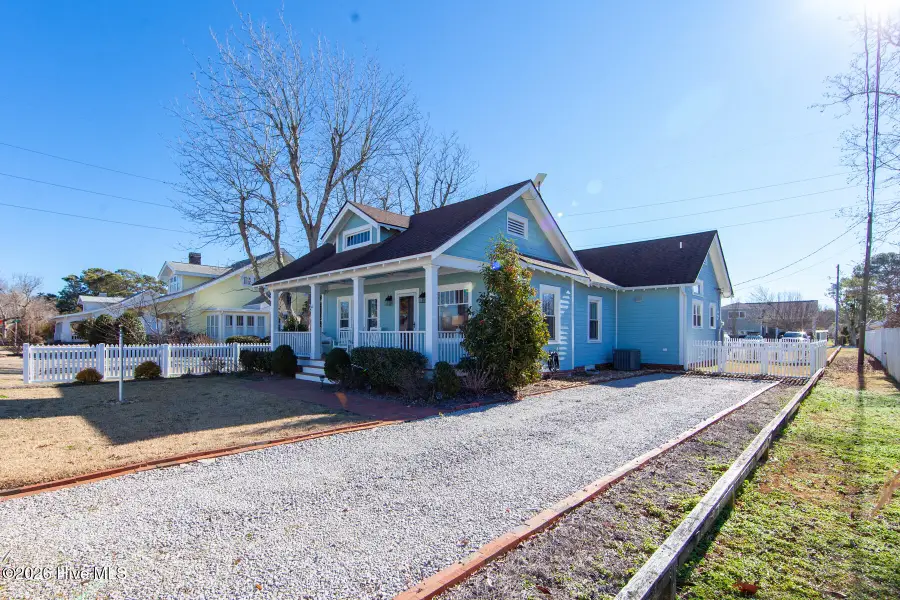 1108 Live Oak Street, Beaufort, NC 28516 - Image #2