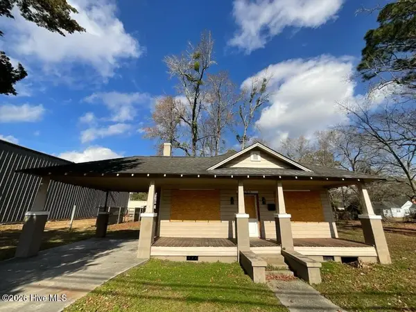 208 W Calhoun Street, Whiteville, NC 28472