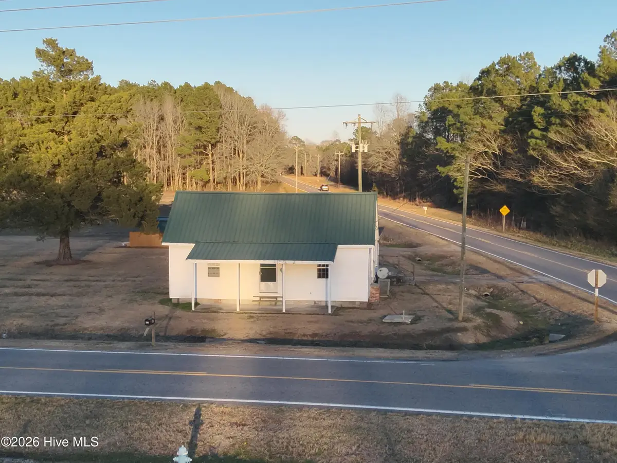 586 Clay Bottom School Road, Chocowinity, NC 27817 - Image #1