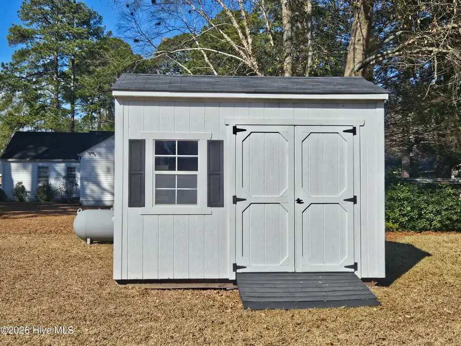 417 E Powell Street, Clinton, NC 28328 - #3