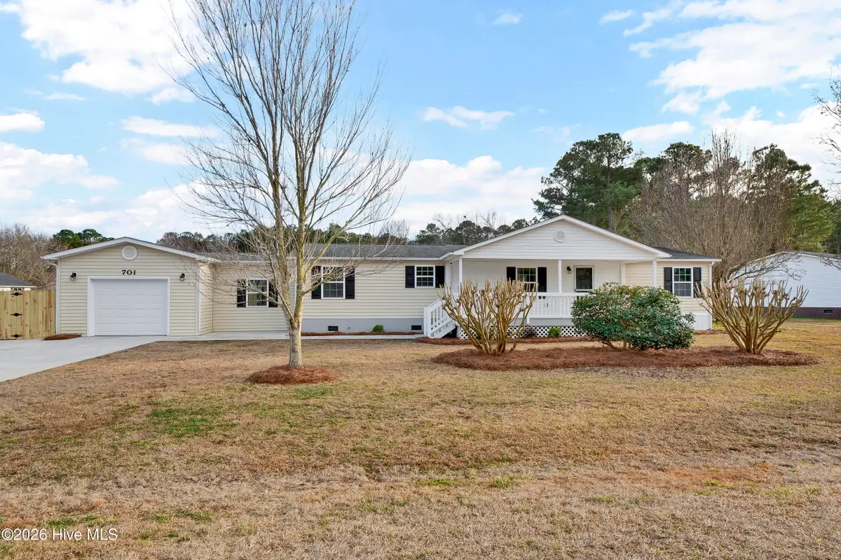 701 Oak Dale Lane, Sneads Ferry, NC 28460 - Image #1