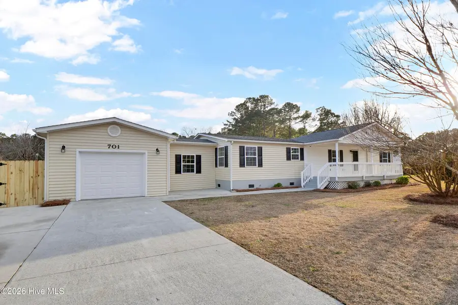 701 Oak Dale Lane, Sneads Ferry, NC 28460 - Image #3