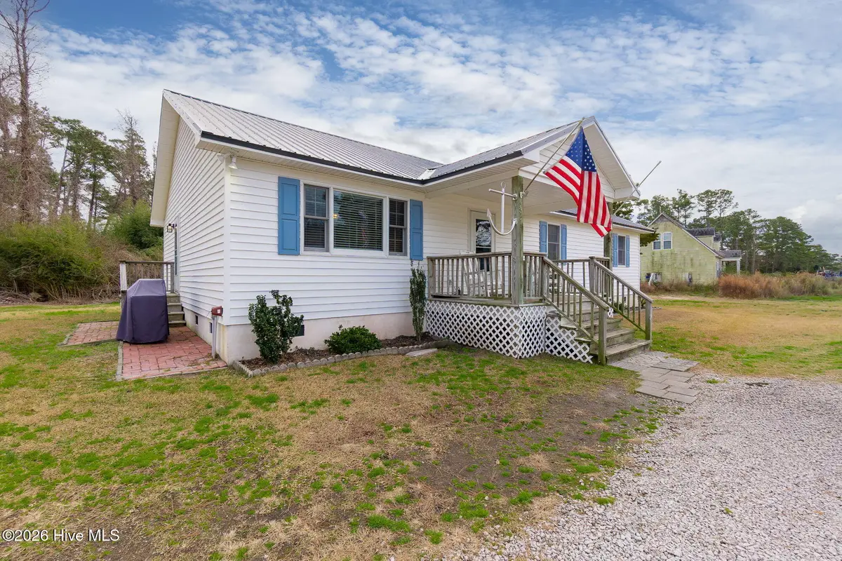 527 Marshallberg Road, Smyrna, NC 28579 - #1