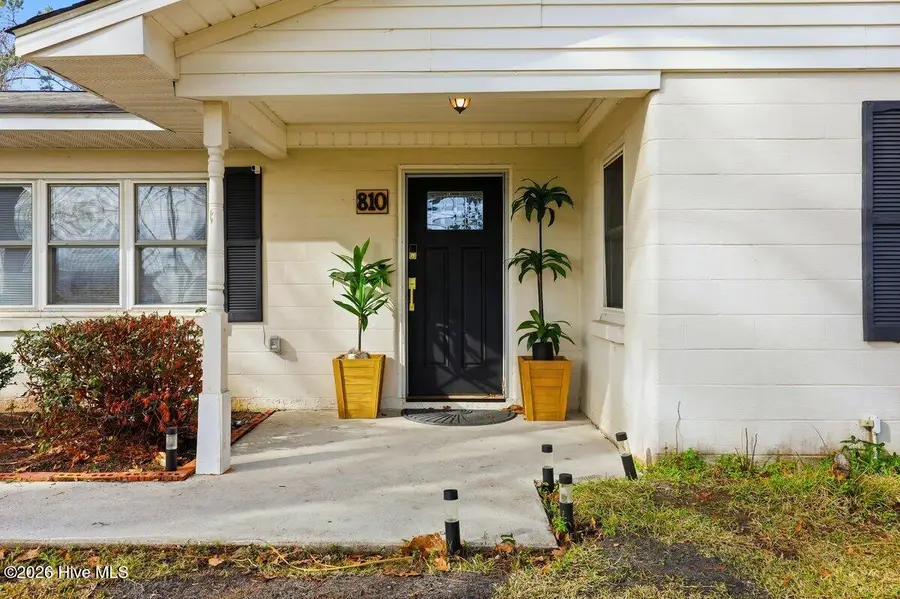 810 Williams Road, New Bern, NC 28562 - Image #2