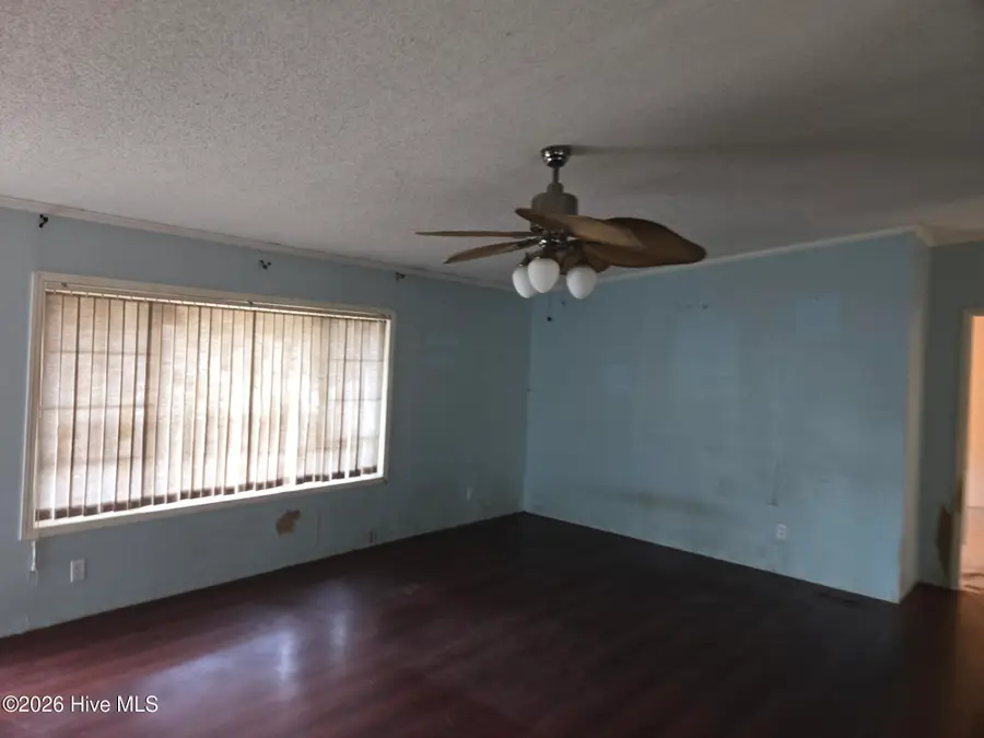 110 Southwest Drive, Newport, NC 28570 - #2