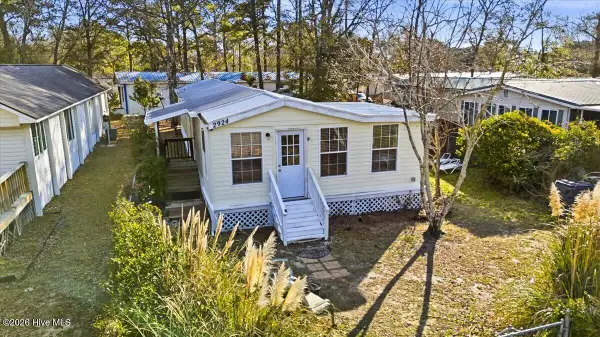 2924 Burnsville Street Sw, Supply, NC 28462