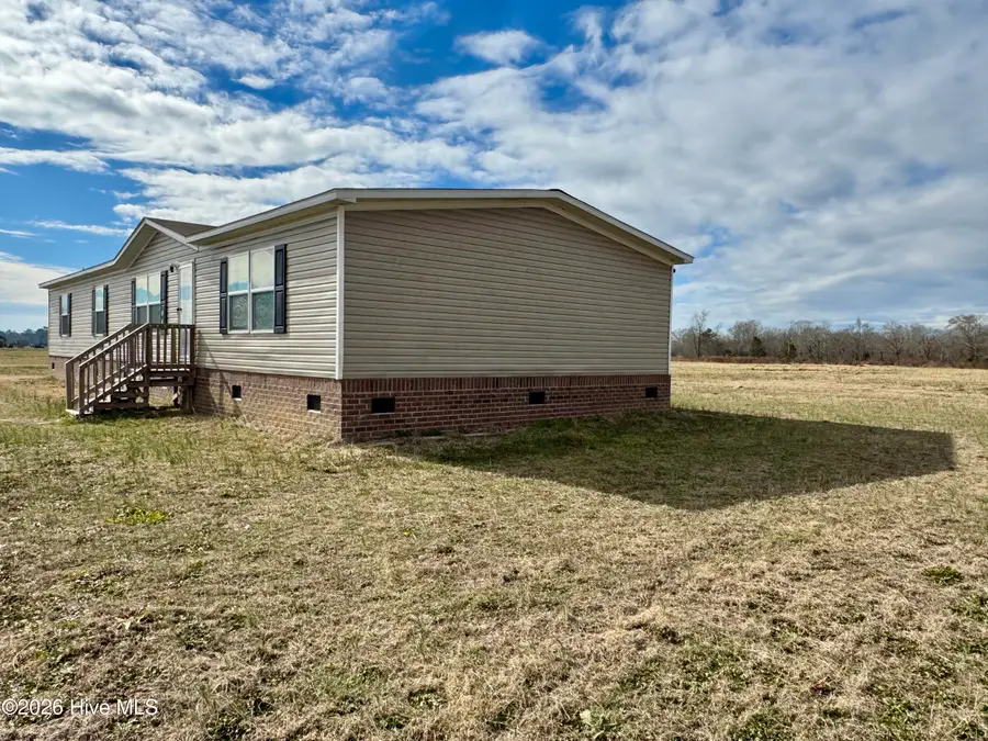 4377 Mcgirt Road, Maxton, NC 28364 - Image #2