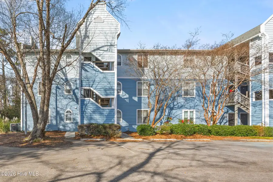 4230 Wilshire Boulevard #Apt 301, Wilmington, NC 28403 - Image #2