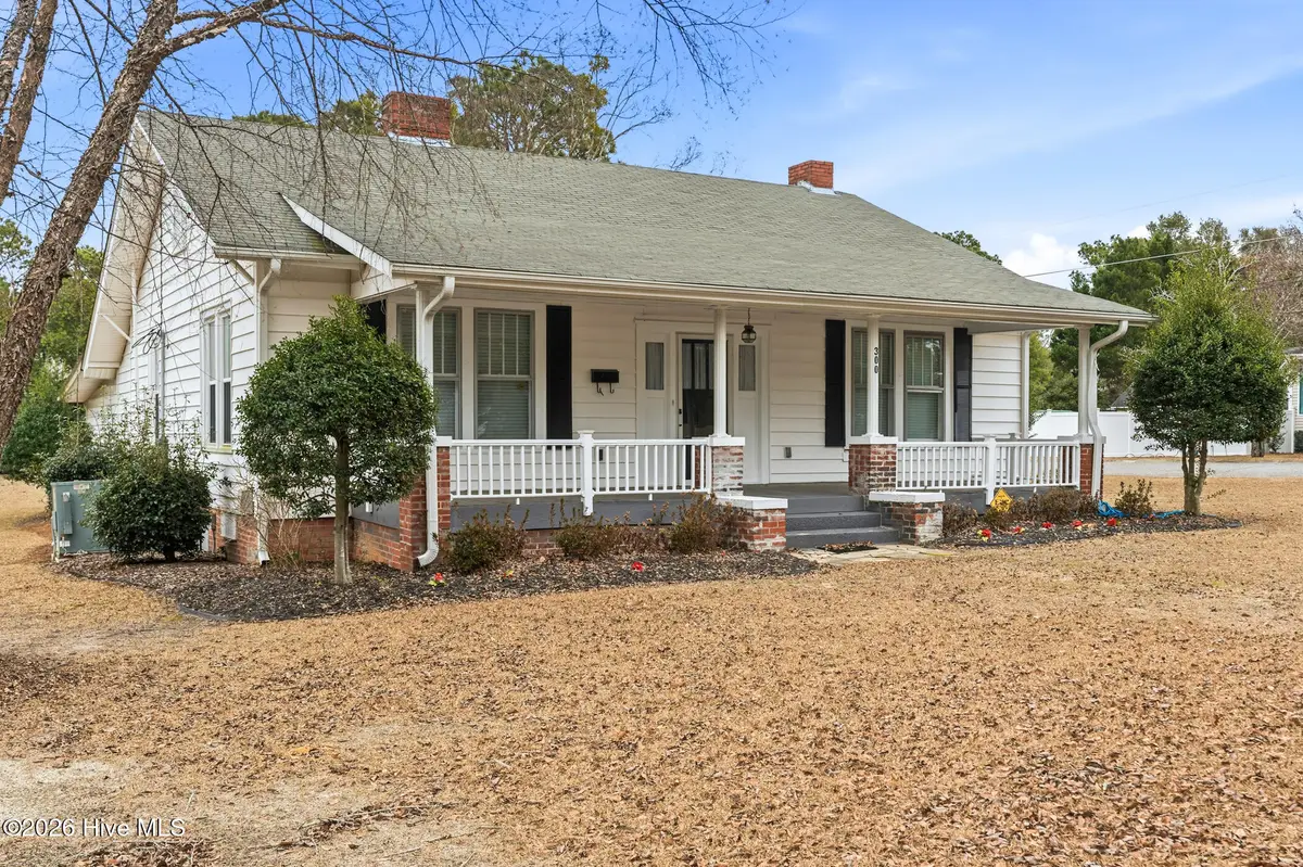 300 Hylan Avenue, Hamlet, NC 28345 - #1