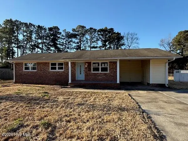 8 Oxford Drive, Jacksonville, NC 28546