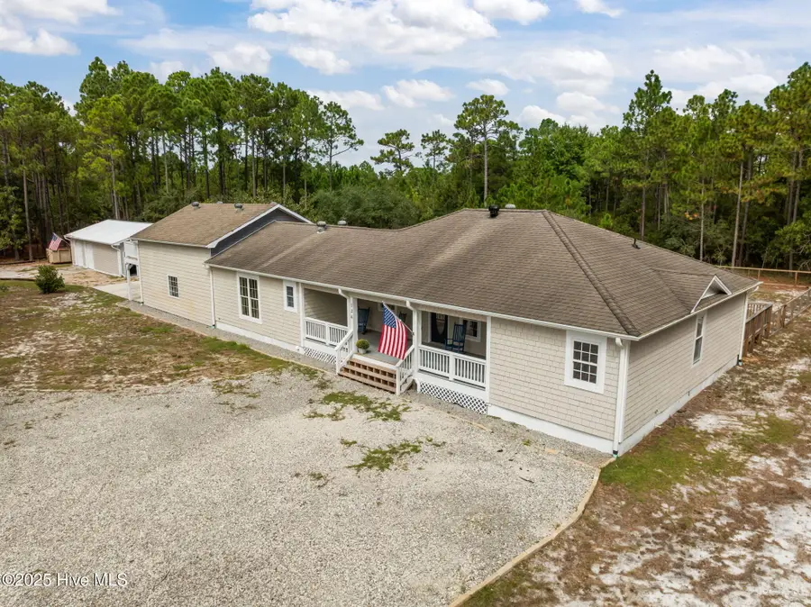 126 Shady Pines Drive, Hampstead, NC 28443 - Image #2