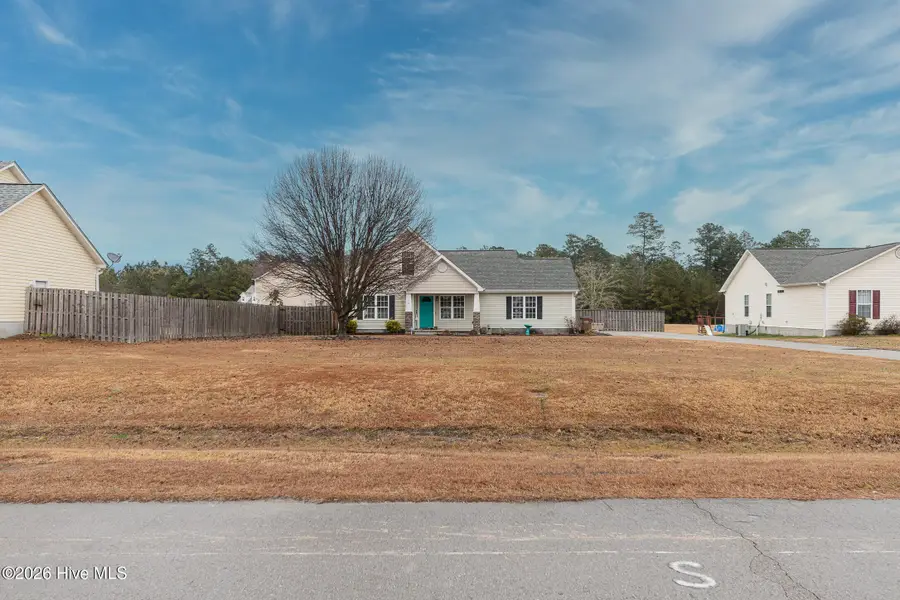 106 Michelle Ward Lane, Maple Hill, NC 28454 - Image #2