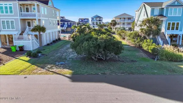 1042 Tide Ridge Drive, Holden Beach, NC 28462