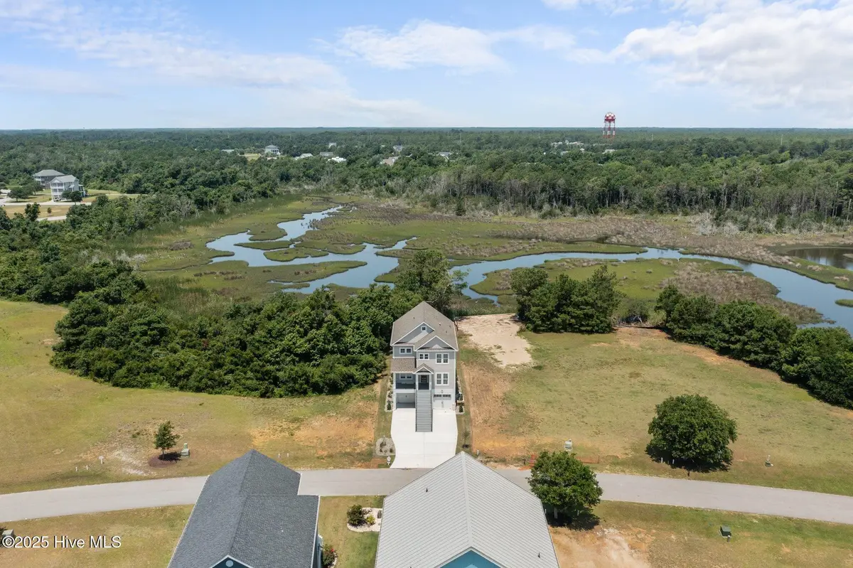 609 Cannonsgate Drive, Newport, NC 28570 - #1