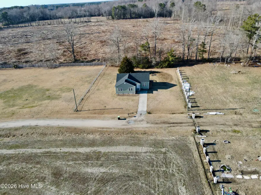 303 Roberson Drive, Williamston, NC 27892 - Image #3