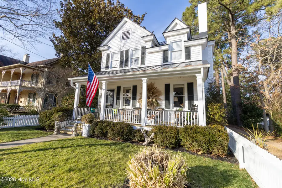 212 W Queen Street, Edenton, NC 27932 - #3