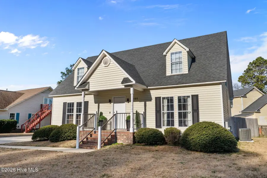 905 Autumn Drive, Greenville, NC 27834 - Image #2