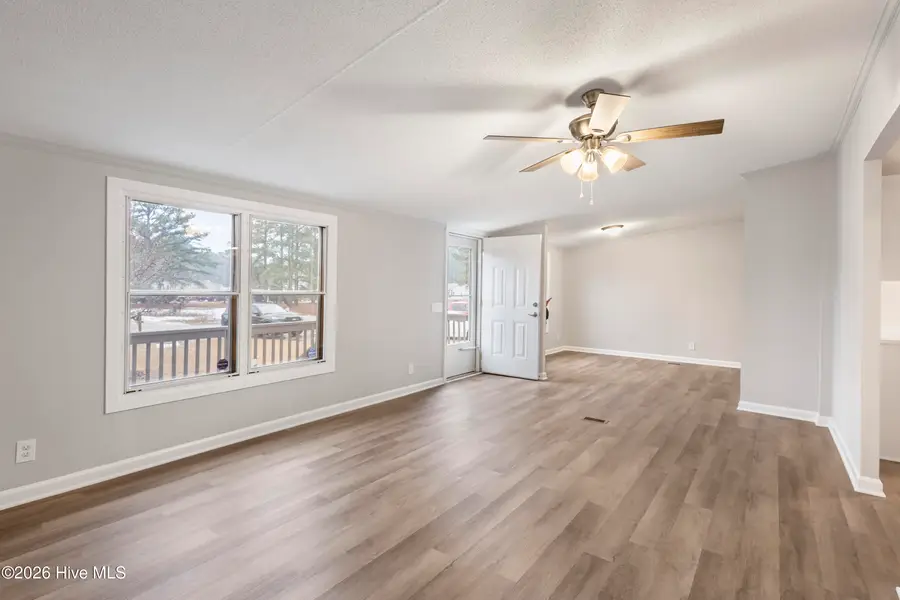 235 Meadowfield Circle, Aberdeen, NC 28315 - #3