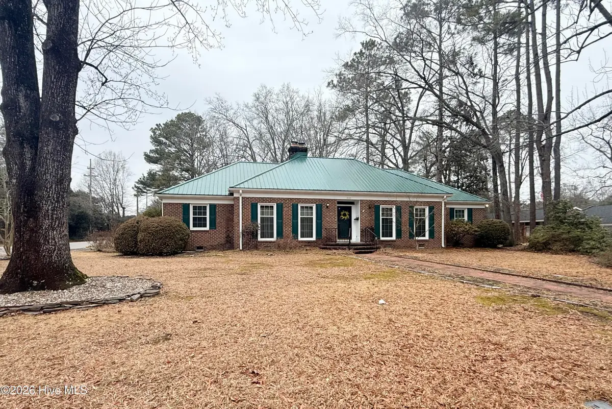 830 W Covington Street, Laurinburg, NC 28352 - #1