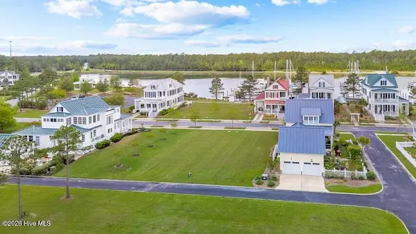 316 E Harborside Road, Oriental, NC 28571