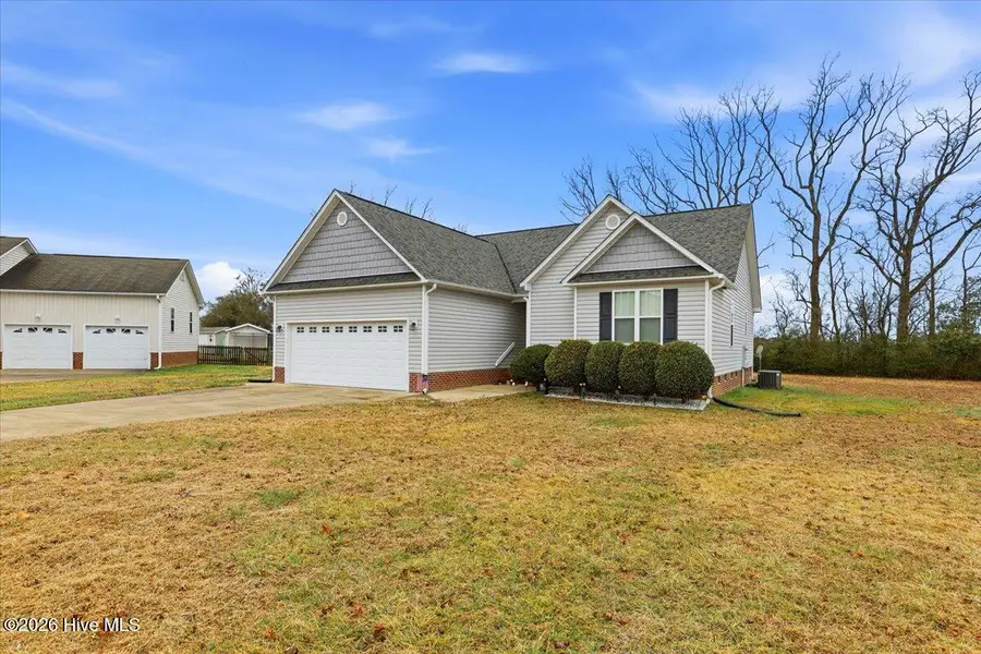 40 Farmgate Court, Selma, NC 27576 - Image #2