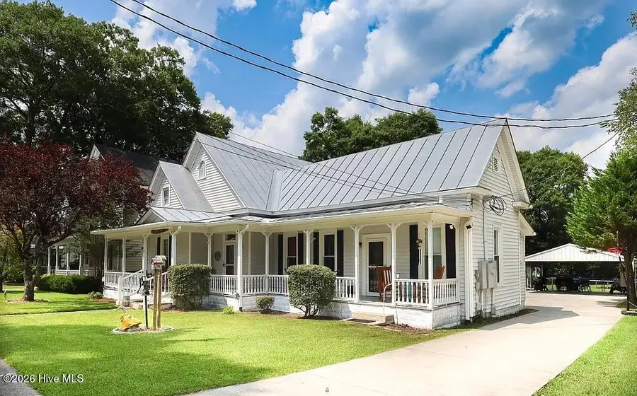 112 W Foy Street, Richlands, NC 28574 - Image #2