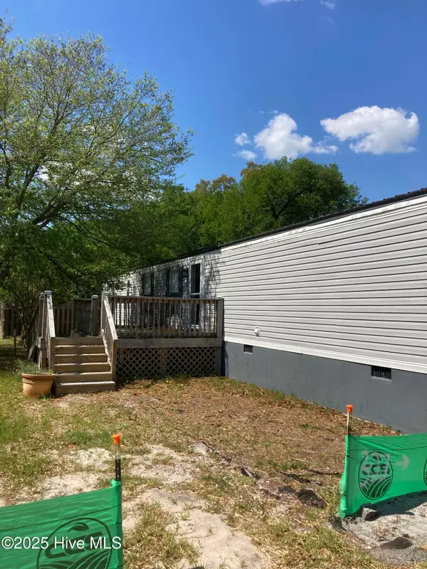 6110 Gordon Road, Wilmington, NC 28411