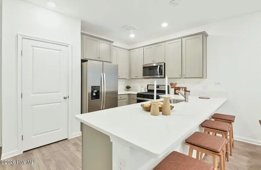 576 Sandy Hollow Drive, Jacksonville, NC 28540 - Image #3