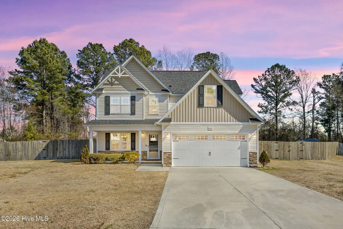 203 Pegasus Place S, Jacksonville, NC 28540 - Image #1