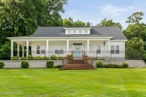 1406 Kings Landing Road, Hampstead, NC 28443