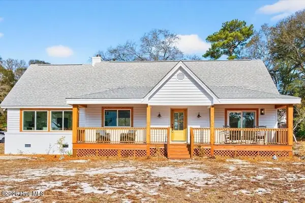 501 Shoreline Drive E, Sunset Beach, NC 28468