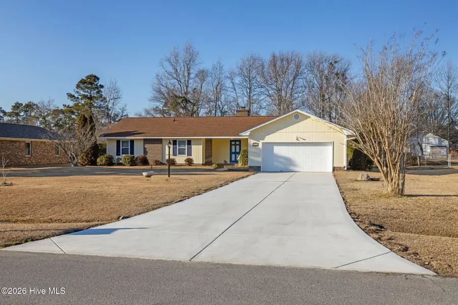 3616 Sunny Drive, Morehead City, NC 28557 - #3