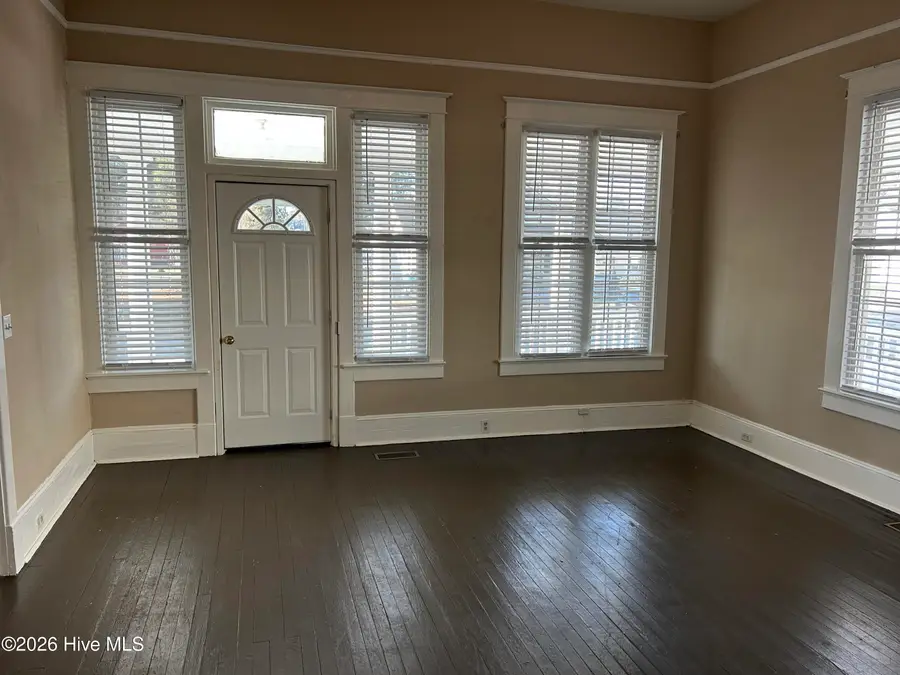 208 W College Street, Mount Olive, NC 28365 - #3