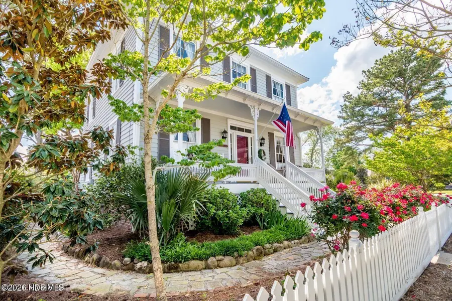 323 E 2nd Street, Washington, NC 27889 - #2