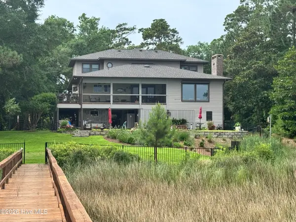 2502 W Yacht Drive, Oak Island, NC 28465