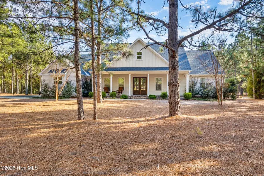 378 Longleaf Drive, West End, NC 27376 - #2