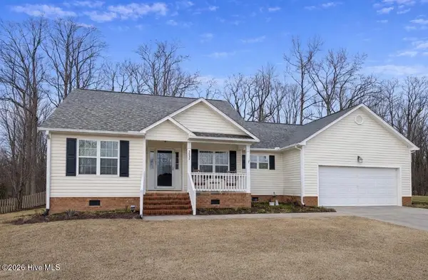 2837 Elizabeth Edwards Court, Grimesland, NC 27837