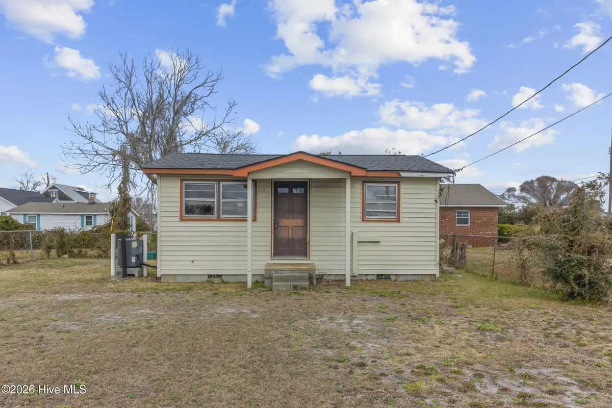 1102 Bay Street, Morehead City, NC 28557 - #1