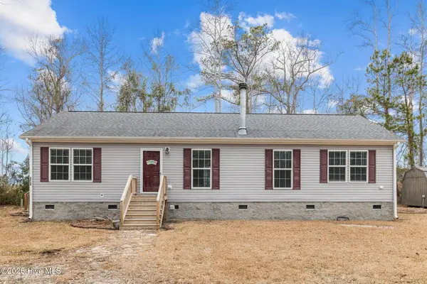 153 Country Club Lane, Newport, NC 28570