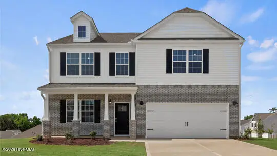 700 Lazy Elm Lane, Aberdeen, NC 28315