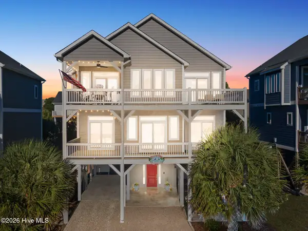 310 Oceanaire Lane, Surf City, NC 28445