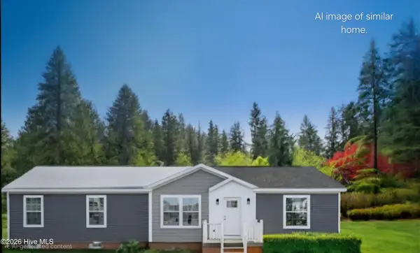 409 Pond View Circle, Hampstead, NC 28443