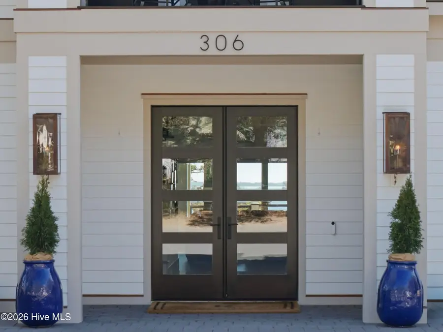 306 E Bay Street, Southport, NC 28461 - #2