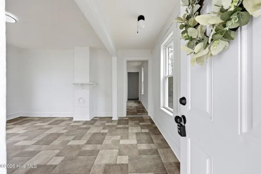 200 Queen Street, Elizabeth City, NC 27909 - #2