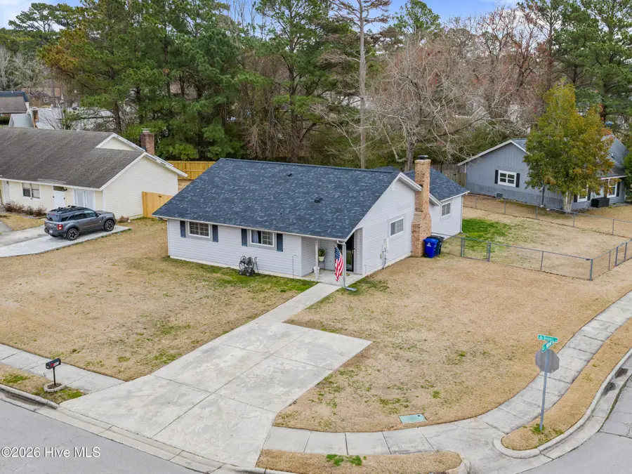407 Dennis Road, Jacksonville, NC 28546 - #2