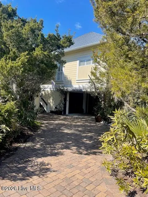 20 Mourning Warbler Trail, Bald Head Island, NC 28461 - #1