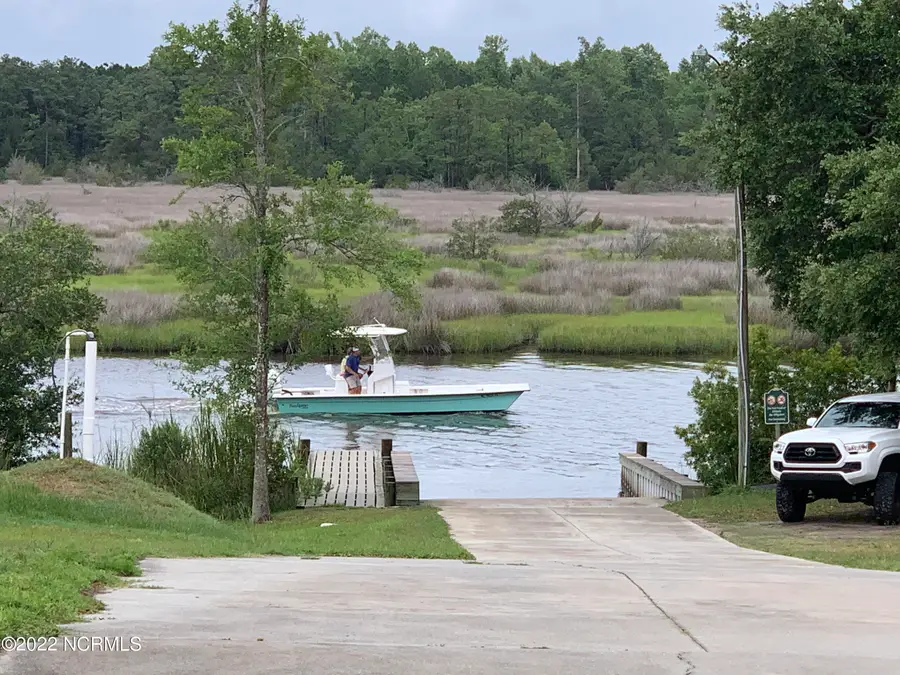 276 E Ivybridge Drive, Hubert, NC 28539 - #3