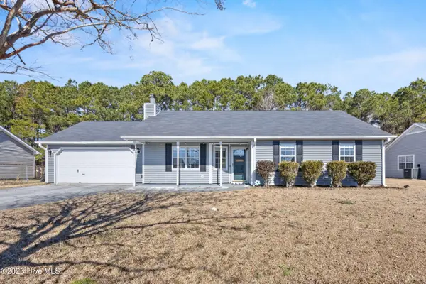 153 Glenwood Drive, Hubert, NC 28539