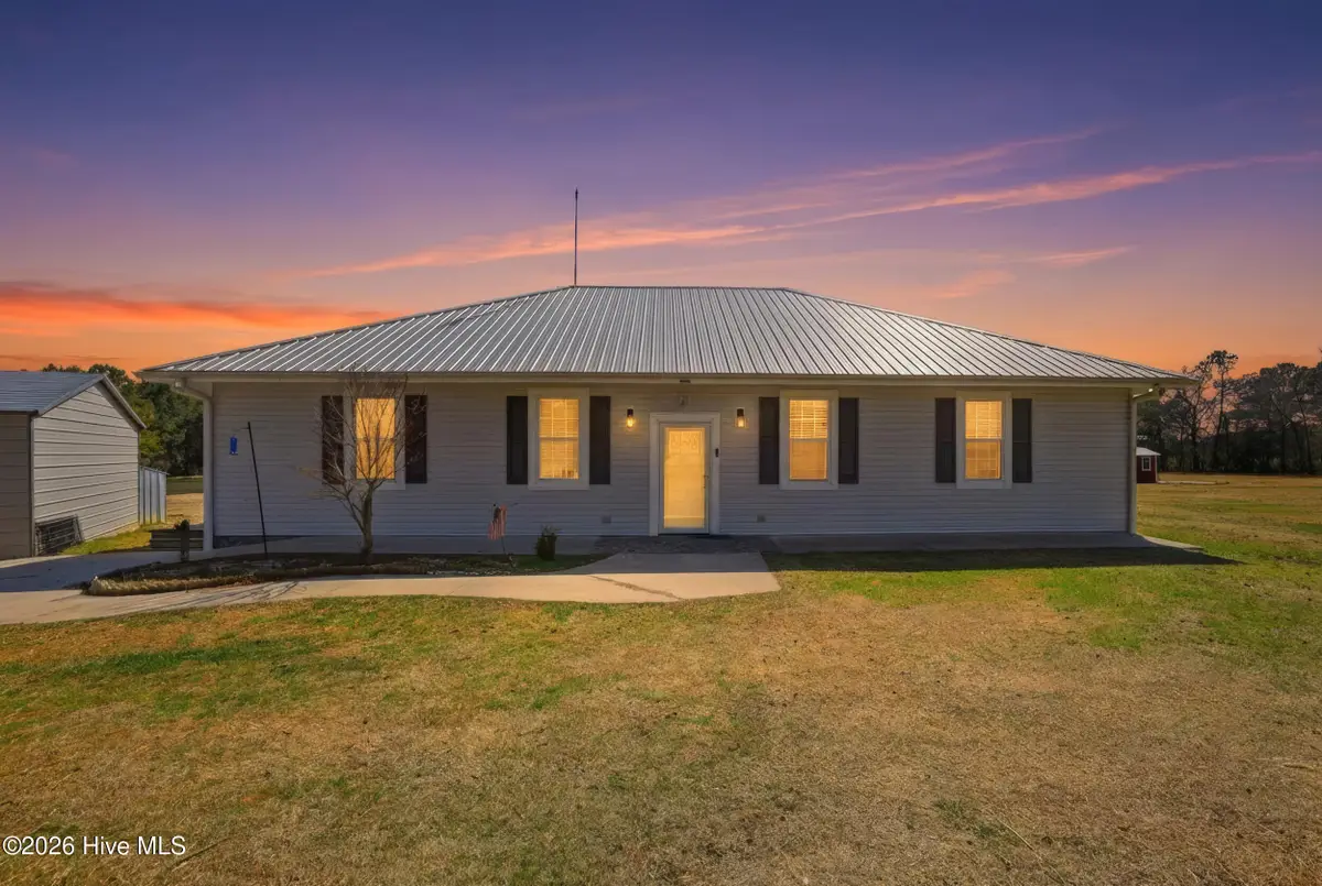 335 Bull Tail Road, Wallace, NC 28466 - #1