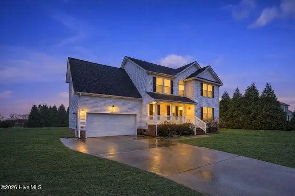 101 Chickadee Street, Moyock, NC 27958